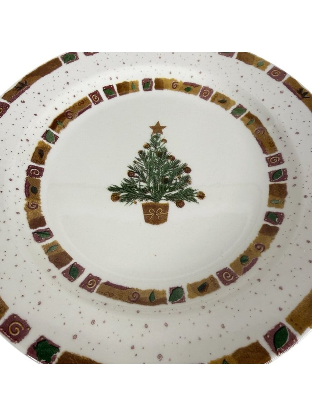 Pier 1 Natural Christmas Dinner Plate With Festive Tree Design Made In England - Picture 3 of 6